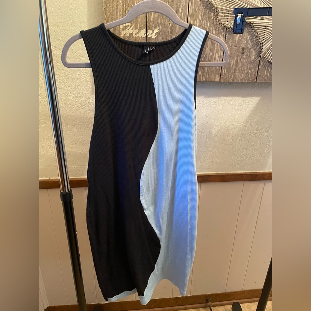 Blue color block ribbed dress